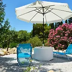 بيت للعطل Kalokairi