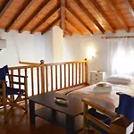 Kalokairi سكوبيلوس تاون