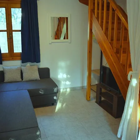 Semesterbostad Kalokairi Skopelos stad