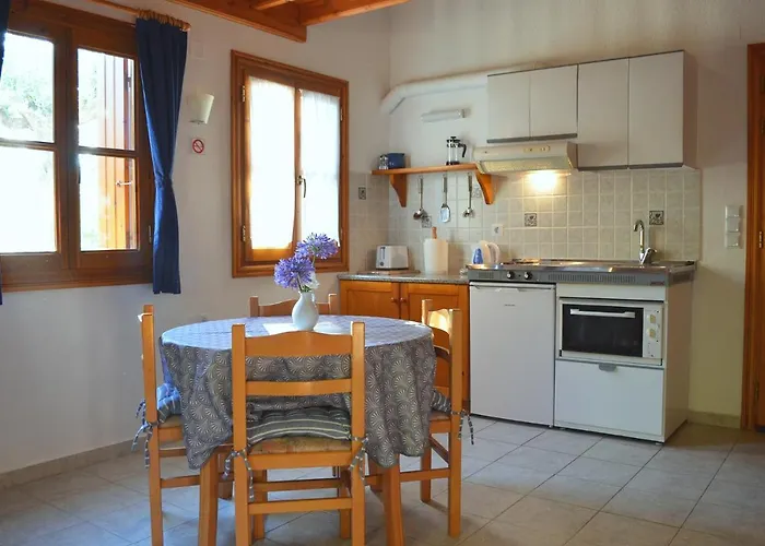 Kalokairi Skopelos Town