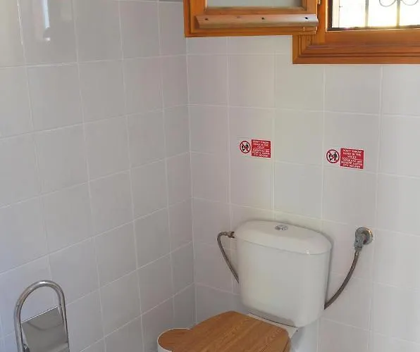 Kalokairi * Skopelos Town